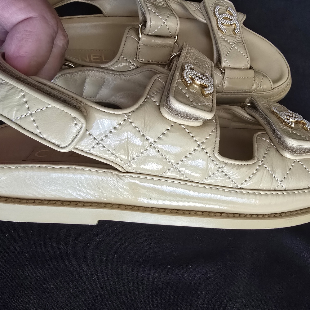 Chanel Beige Sandals with Gold Logo - Picture 3 of 5